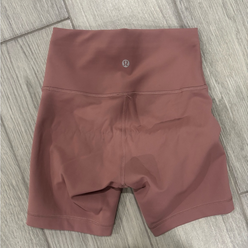 Lululemon wunder shorts